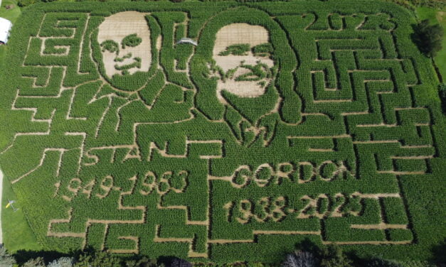 Hunter Brothers’ Corn Maze pays homage to two Canadian music icons