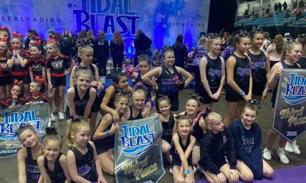 Woodstock cheer teams shine in Moncton