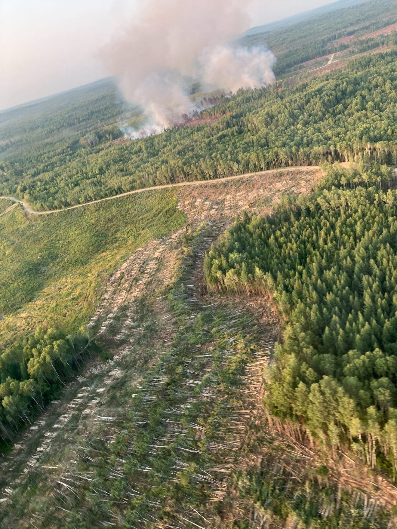 LATEST: Wildfire officials say Lakeland Ridges fire remains ‘out of ...