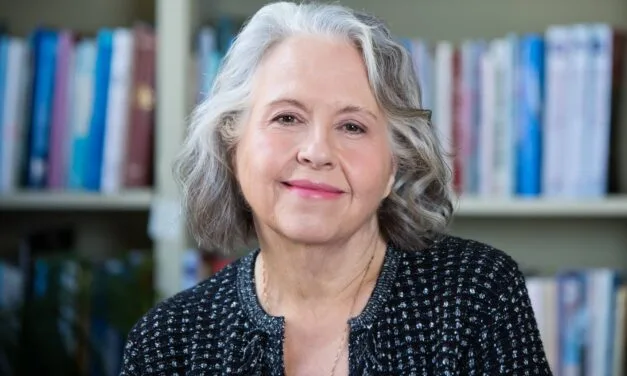 Lesley Crewe headlines Woodstock Reads 2025