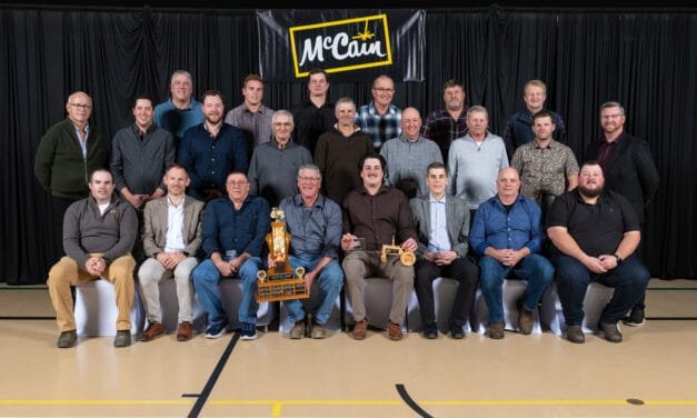McCain honours hard work at banquet