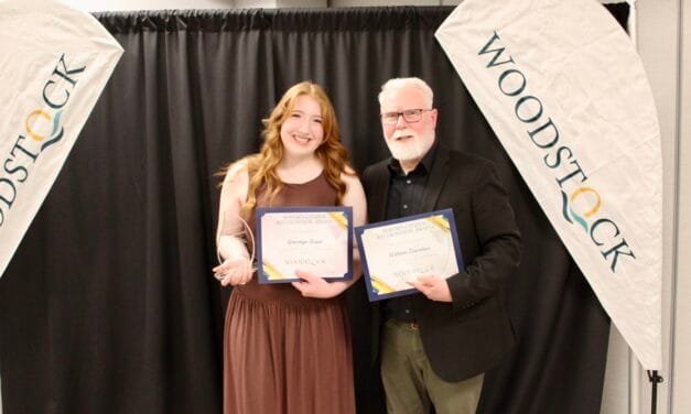 Woodstock Mayor presents Citizen Recognition Awards