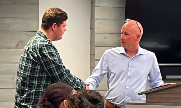 Woodstock Town Council honours local hero