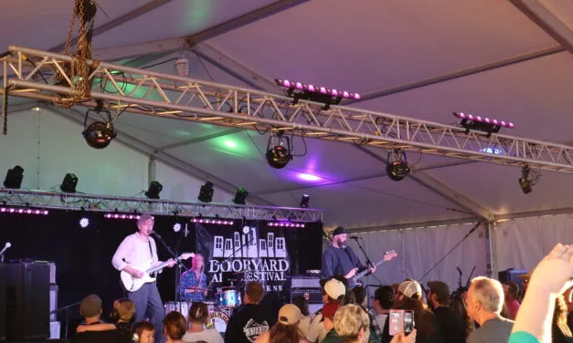 Dooryard’s third night erupts with hometown pride and big-stage energy