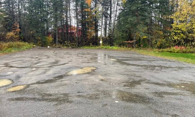 Province keeps free winter sand program after public pushback